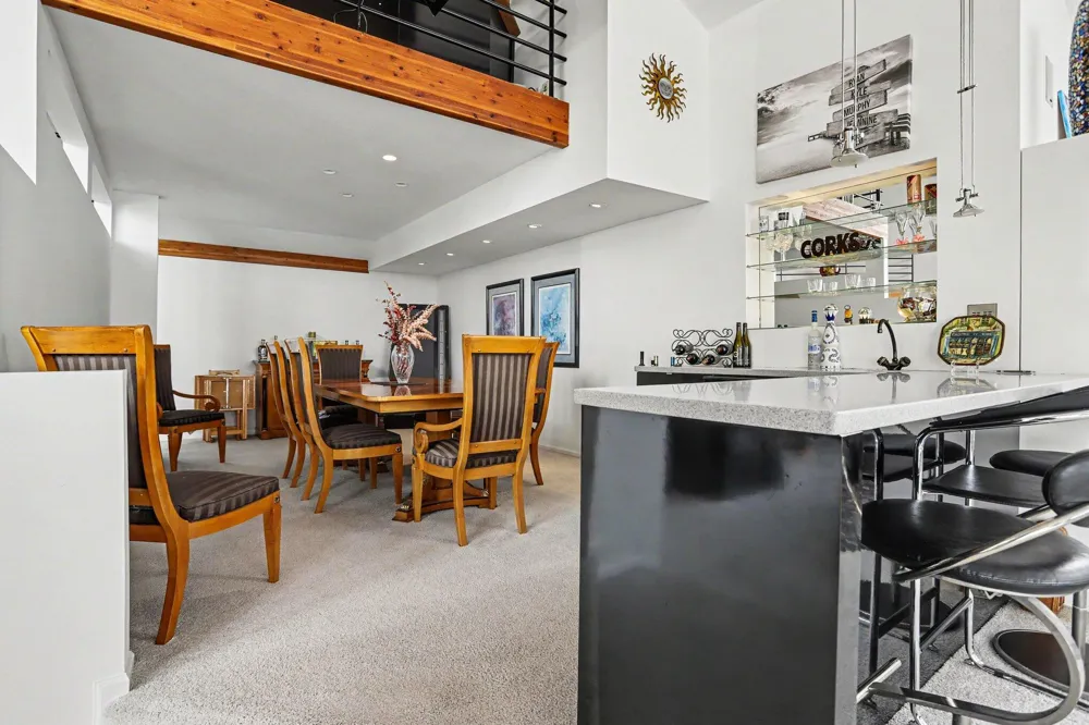 1046 Eagle Lake Drive Kalamazoo, MI 49009