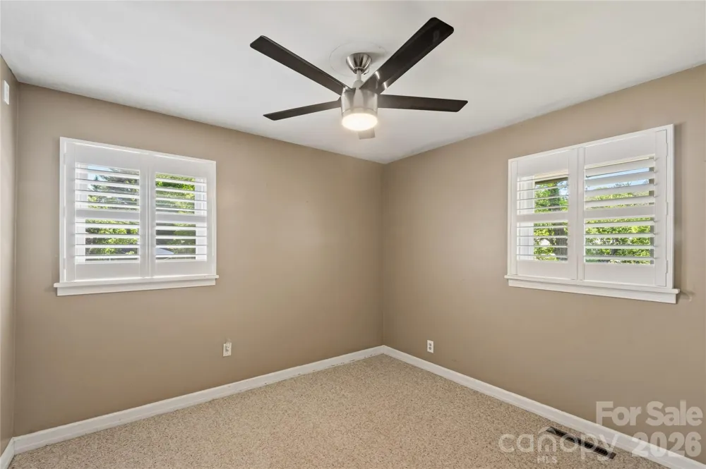 75 Hawthorne Drive Brevard, NC 28712