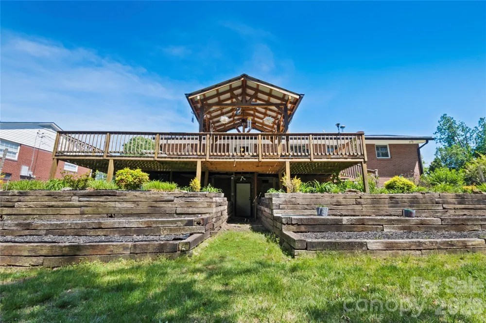 75 Hawthorne Drive Brevard, NC 28712