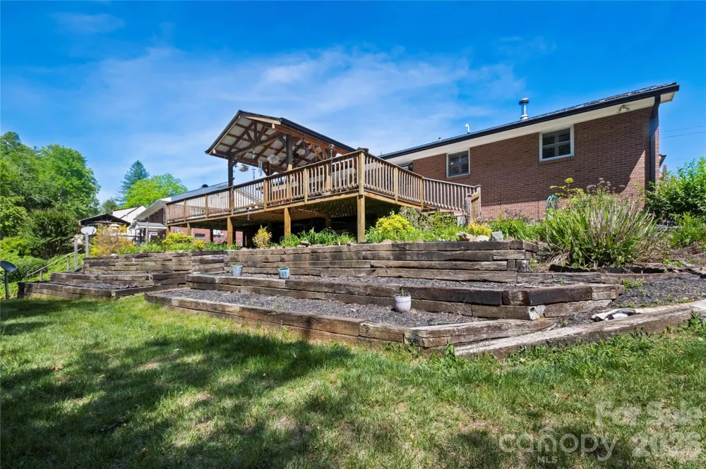 75 Hawthorne Drive Brevard, NC 28712