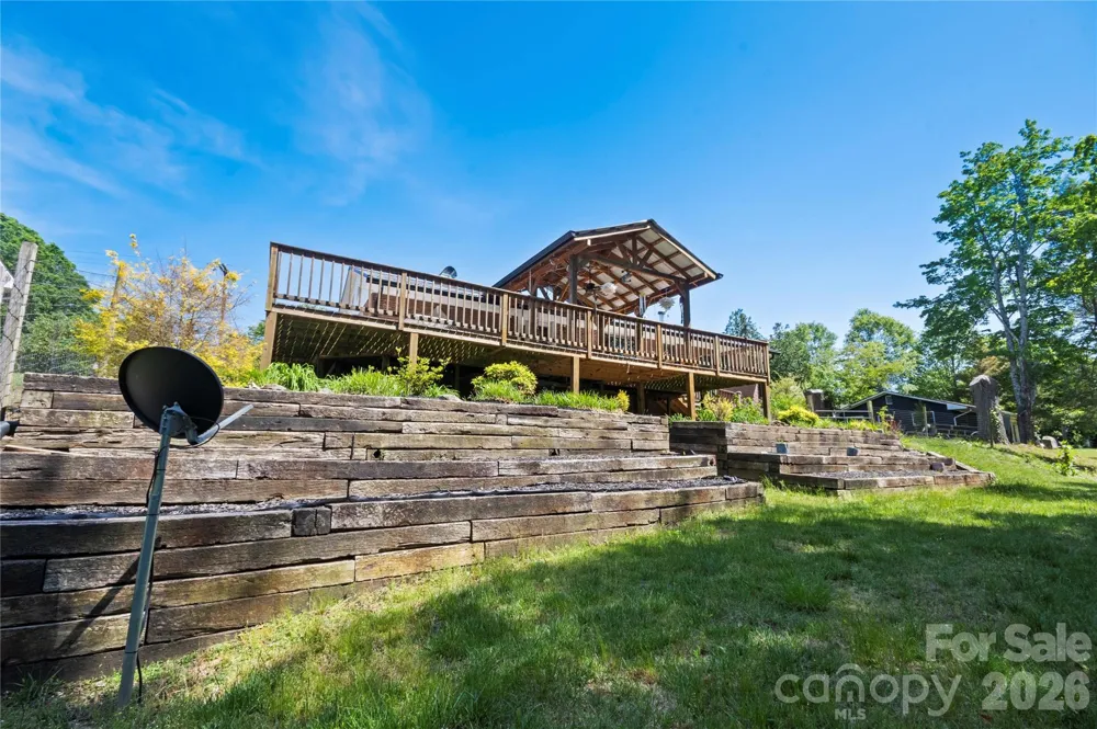 75 Hawthorne Drive Brevard, NC 28712