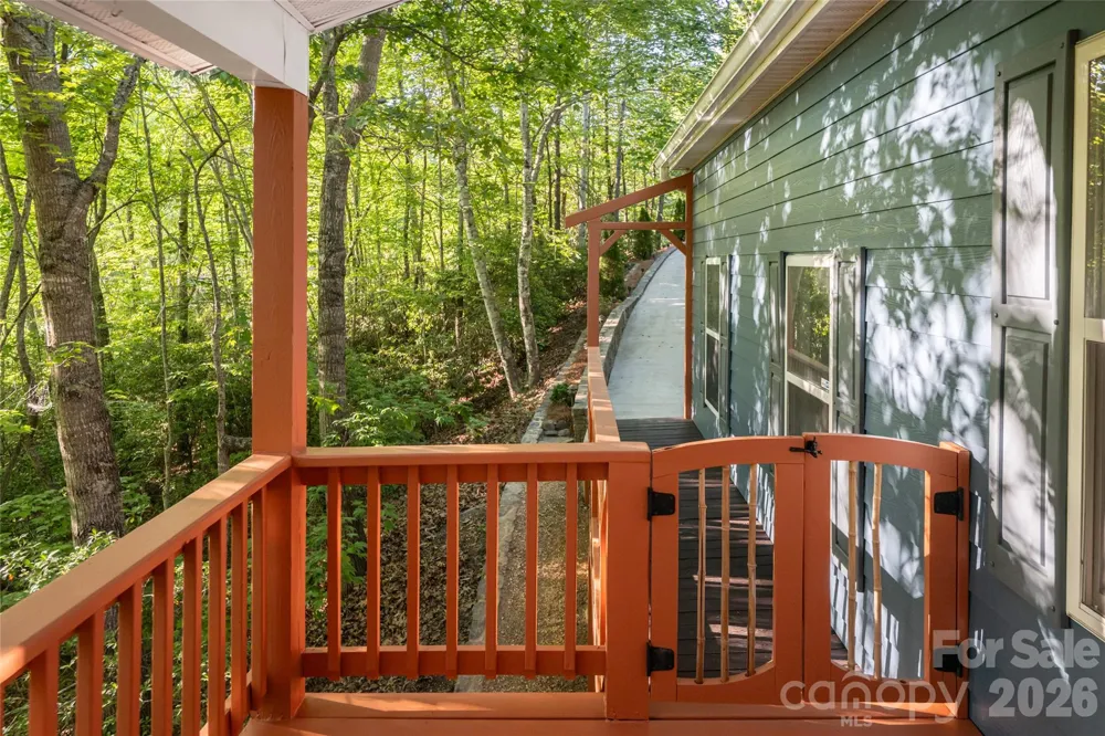 7 Timber Park Drive Black Mountain, NC 28711