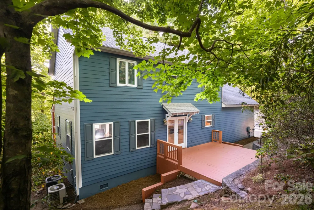 7 Timber Park Drive Black Mountain, NC 28711