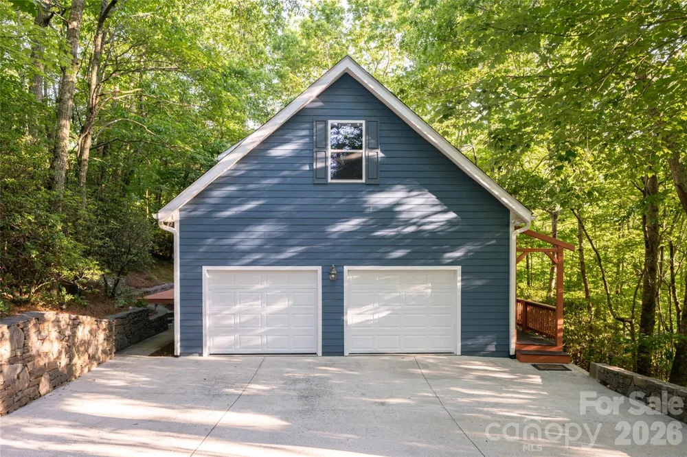 7 Timber Park Drive Black Mountain, NC 28711