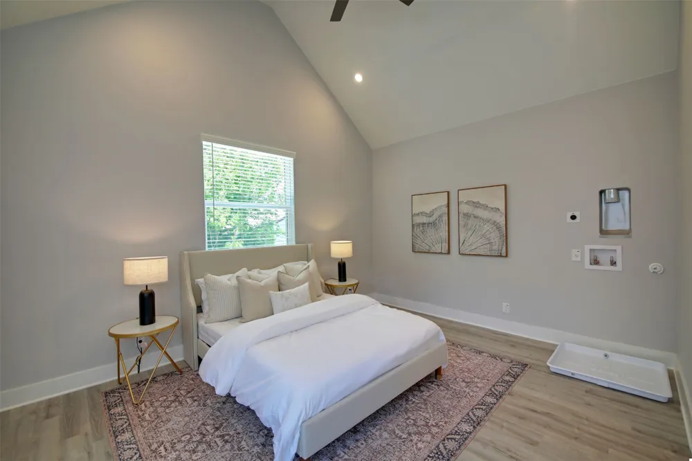 7601 Carver Avenue #2 Austin, TX 78752