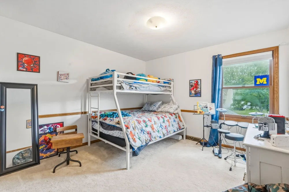 2331 Pheasant Avenue NW Walker City, MI 49534