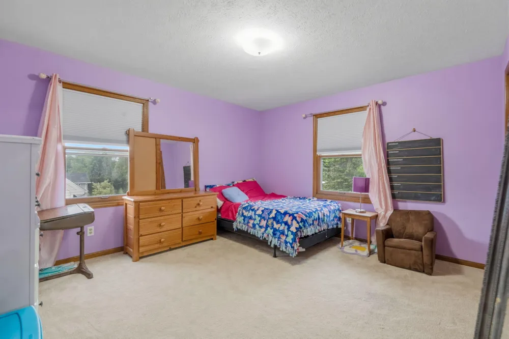 2331 Pheasant Avenue NW Walker City, MI 49534