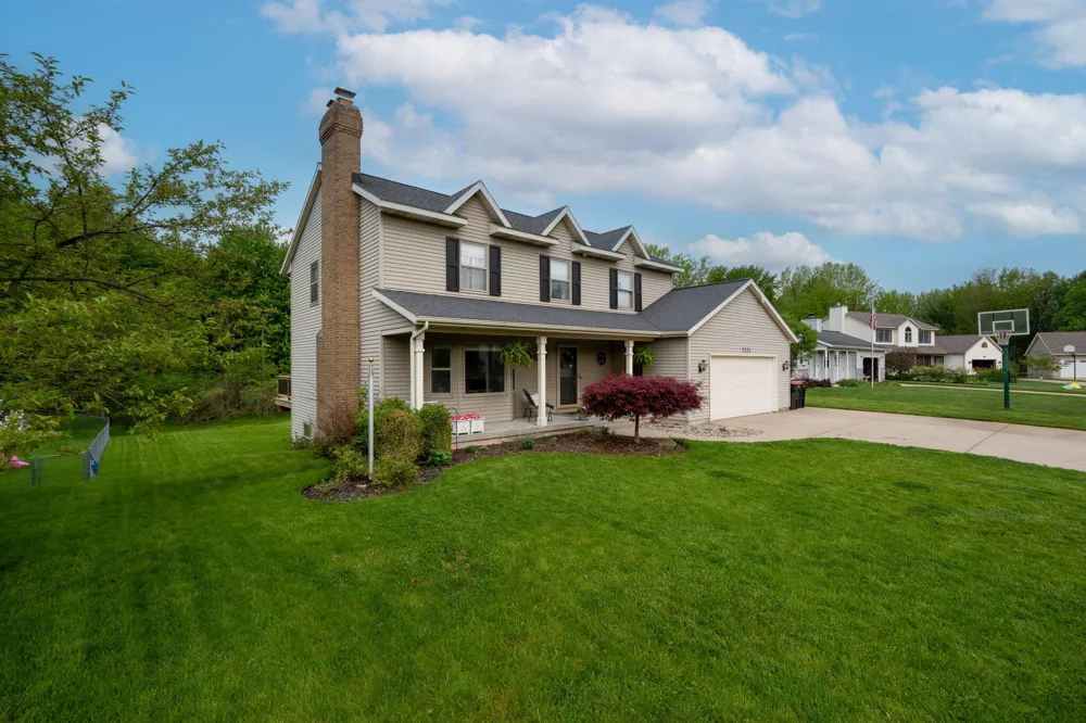 2331 Pheasant Avenue NW Walker City, MI 49534
