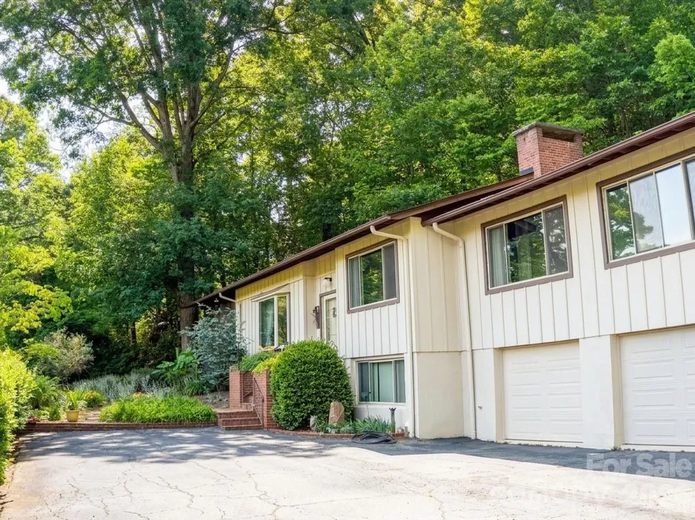 506 Country Club Road Tryon, NC 28782