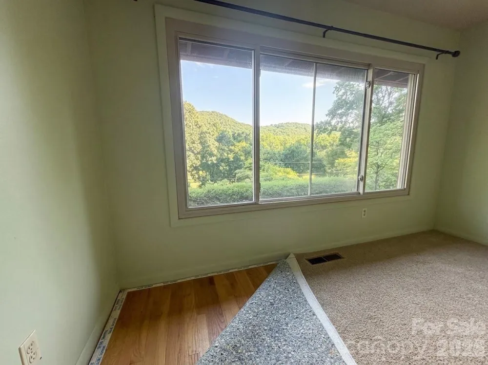506 Country Club Road Tryon, NC 28782