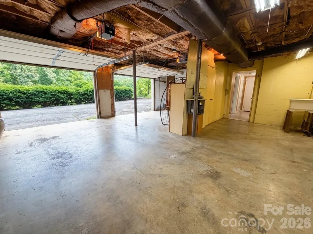 506 Country Club Road Tryon, NC 28782