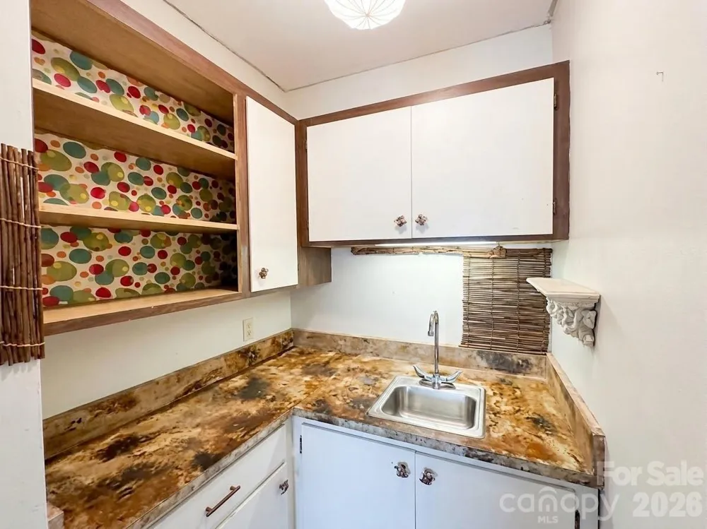 506 Country Club Road Tryon, NC 28782