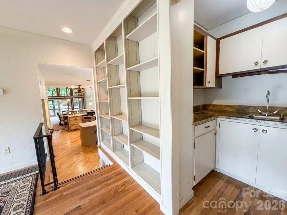 506 Country Club Road Tryon, NC 28782