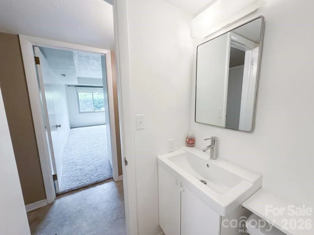 506 Country Club Road Tryon, NC 28782