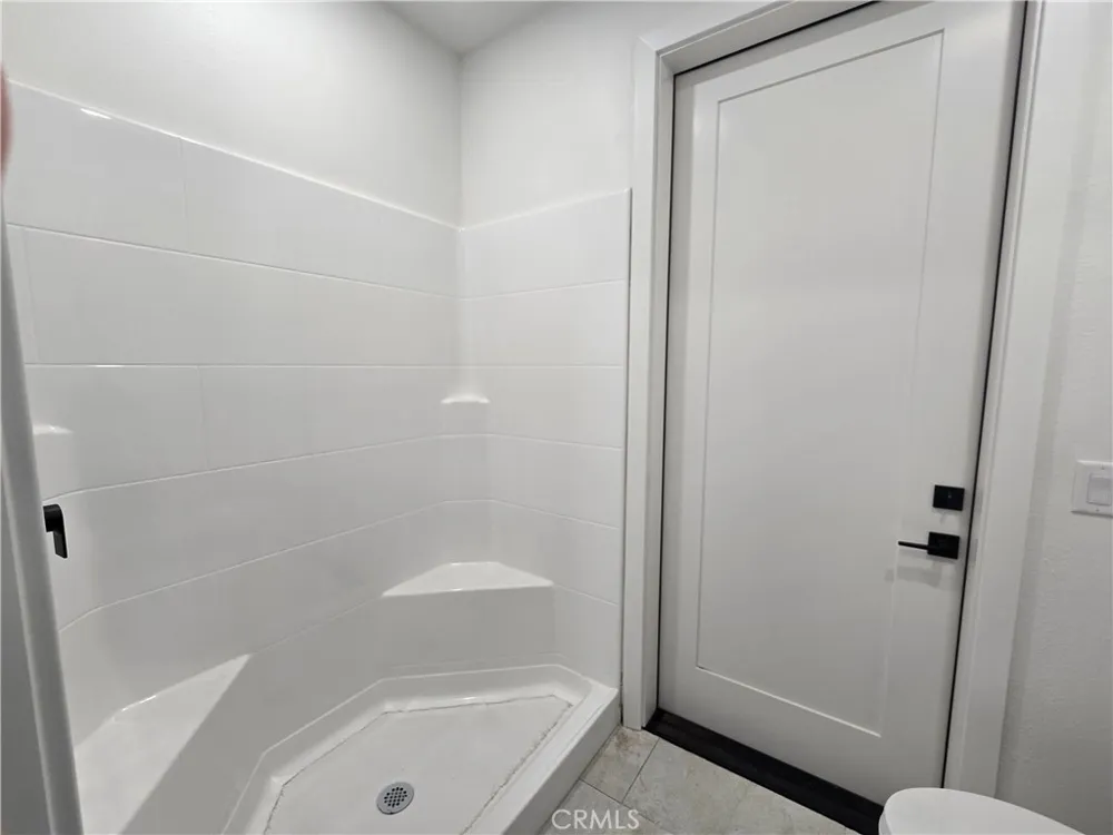 6224 Outpost Oak Hills, CA 92344