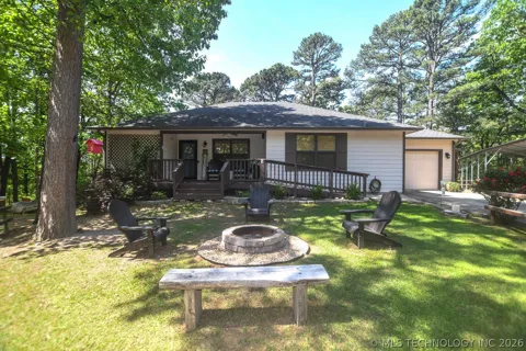 2548 Pine Tree Drive