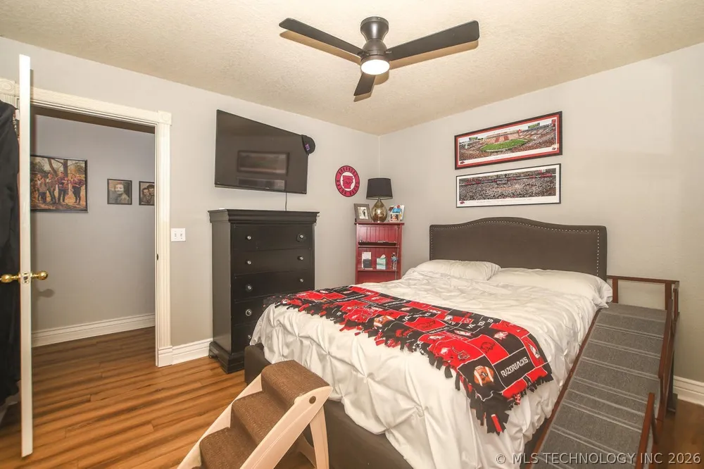 2548 Pine Tree Drive Kansas, OK 74347