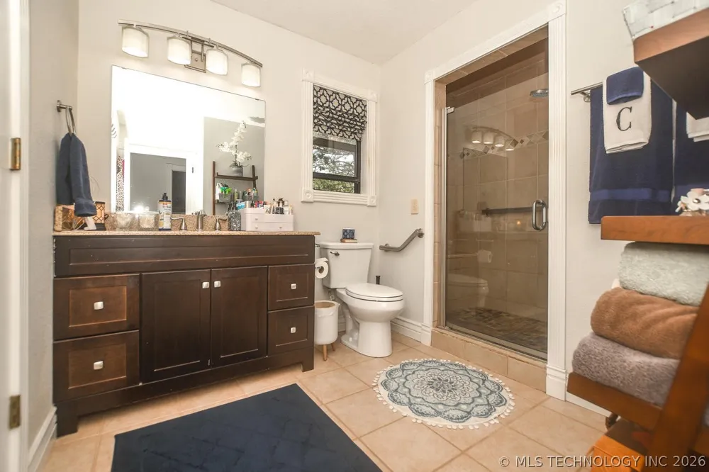 2548 Pine Tree Drive Kansas, OK 74347