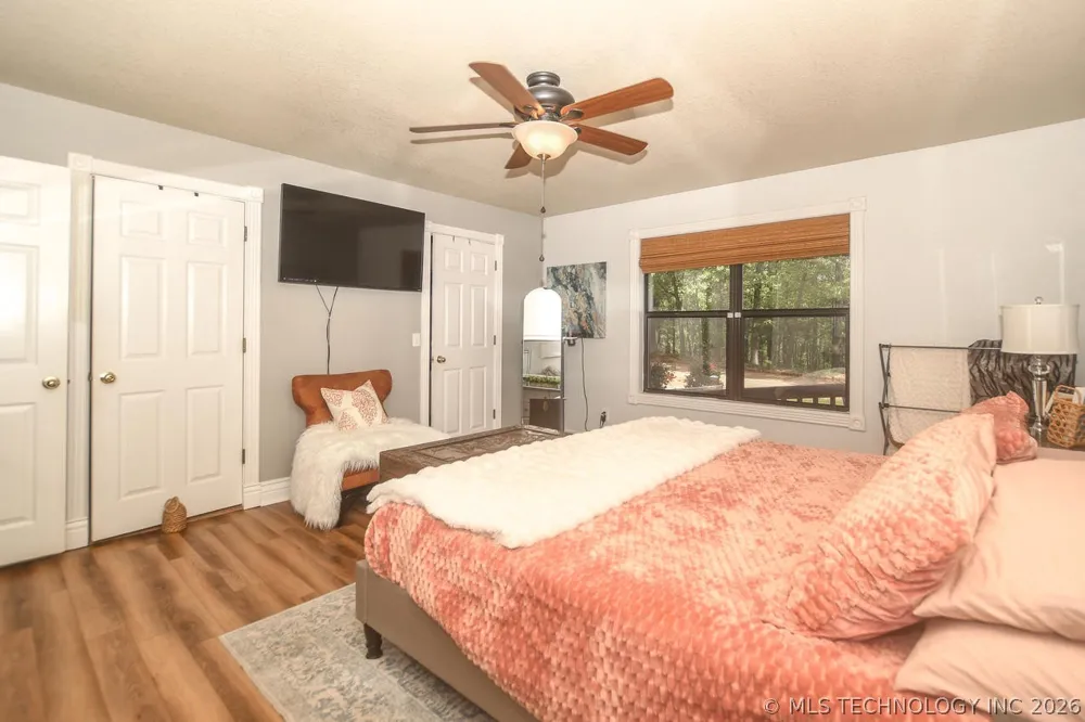 2548 Pine Tree Drive Kansas, OK 74347