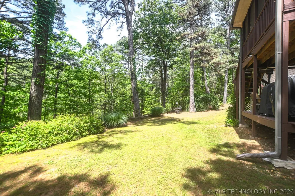2548 Pine Tree Drive Kansas, OK 74347