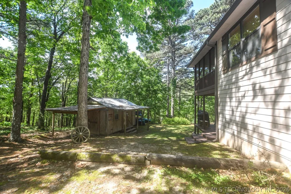 2548 Pine Tree Drive Kansas, OK 74347