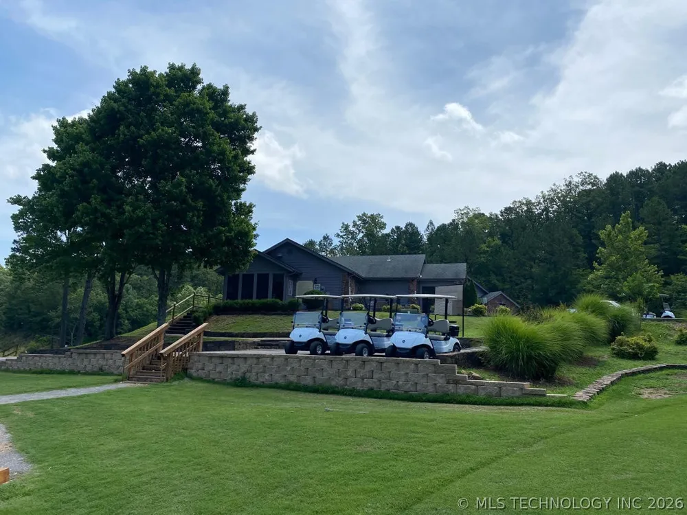 2548 Pine Tree Drive Kansas, OK 74347