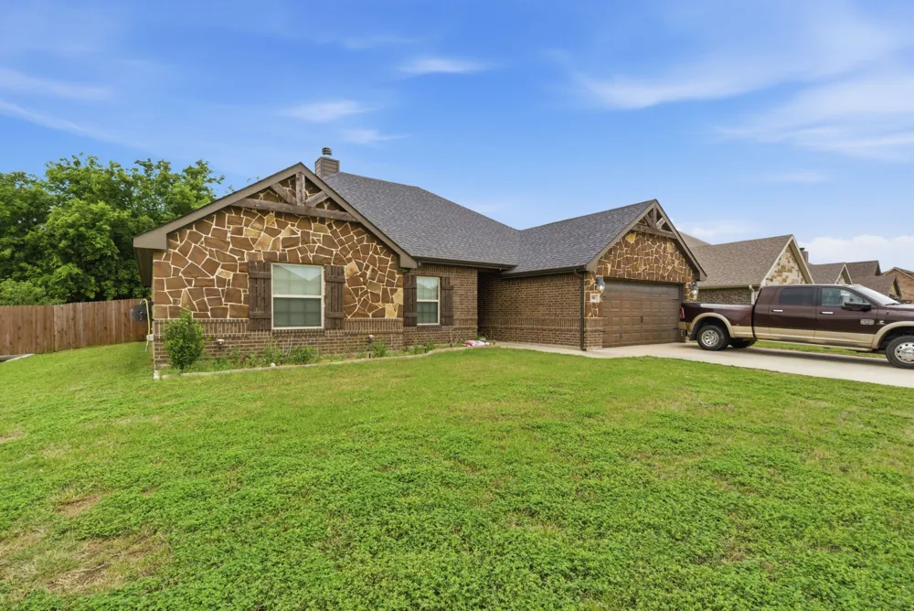 940 Elk Rdg Drive Stephenville, TX 76401
