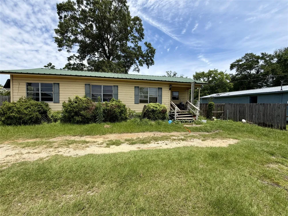 516 W Martin Luther King Street Kirbyville, TX 75956