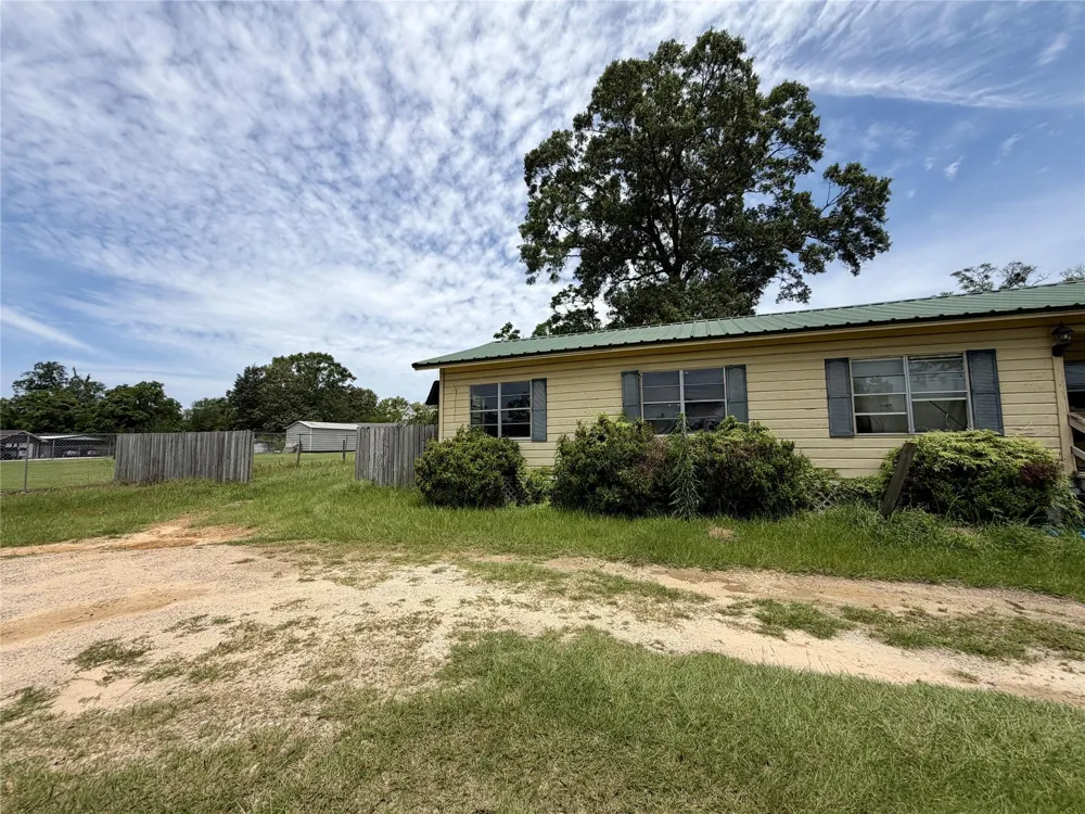 516 W Martin Luther King Street Kirbyville, TX 75956