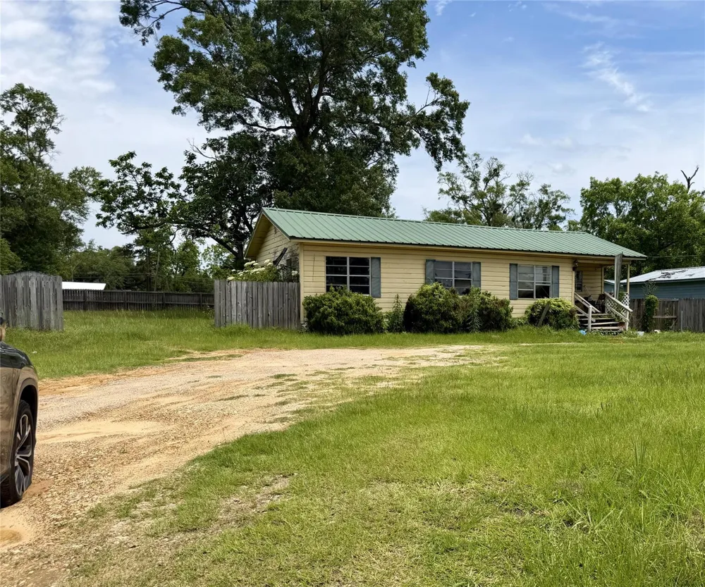 516 W Martin Luther King Street Kirbyville, TX 75956