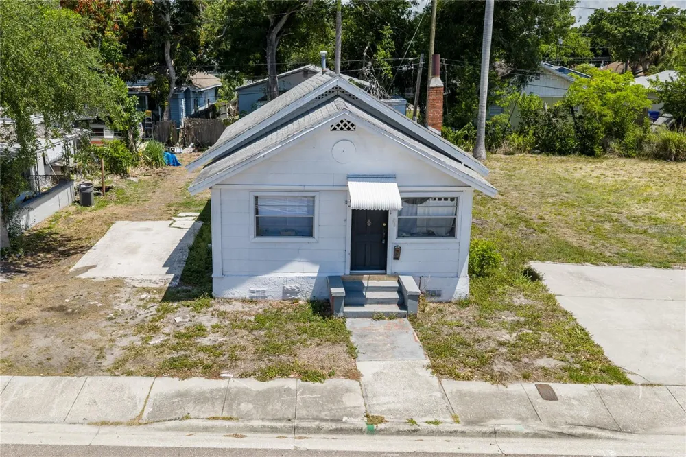 2001 15TH AVENUE S St Petersburg, FL 33712