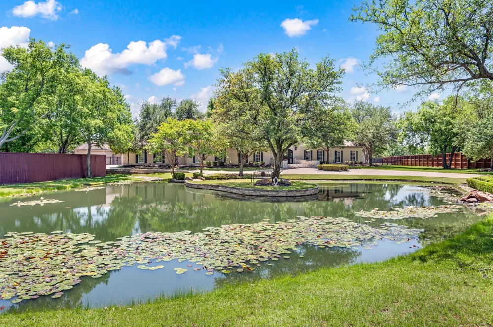 331 S White Chapel Boulevard Southlake, TX 76092