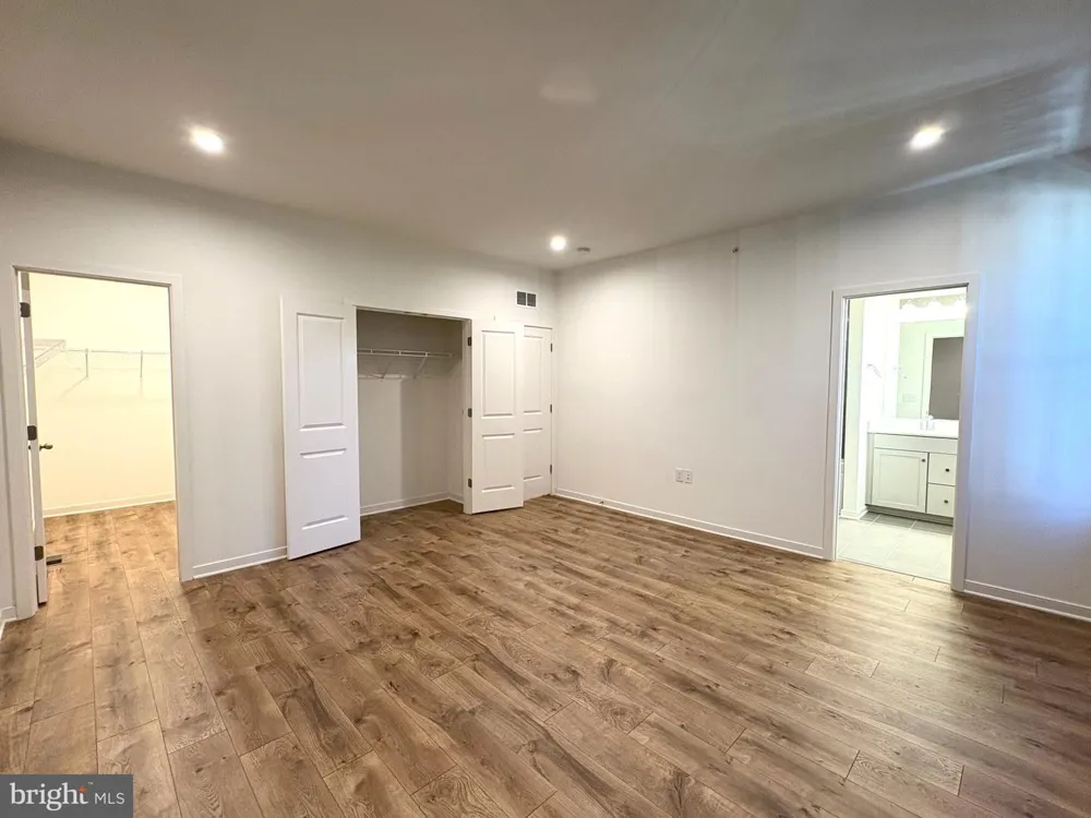 45948 SWALLOW TERRACE Sterling, VA 20165