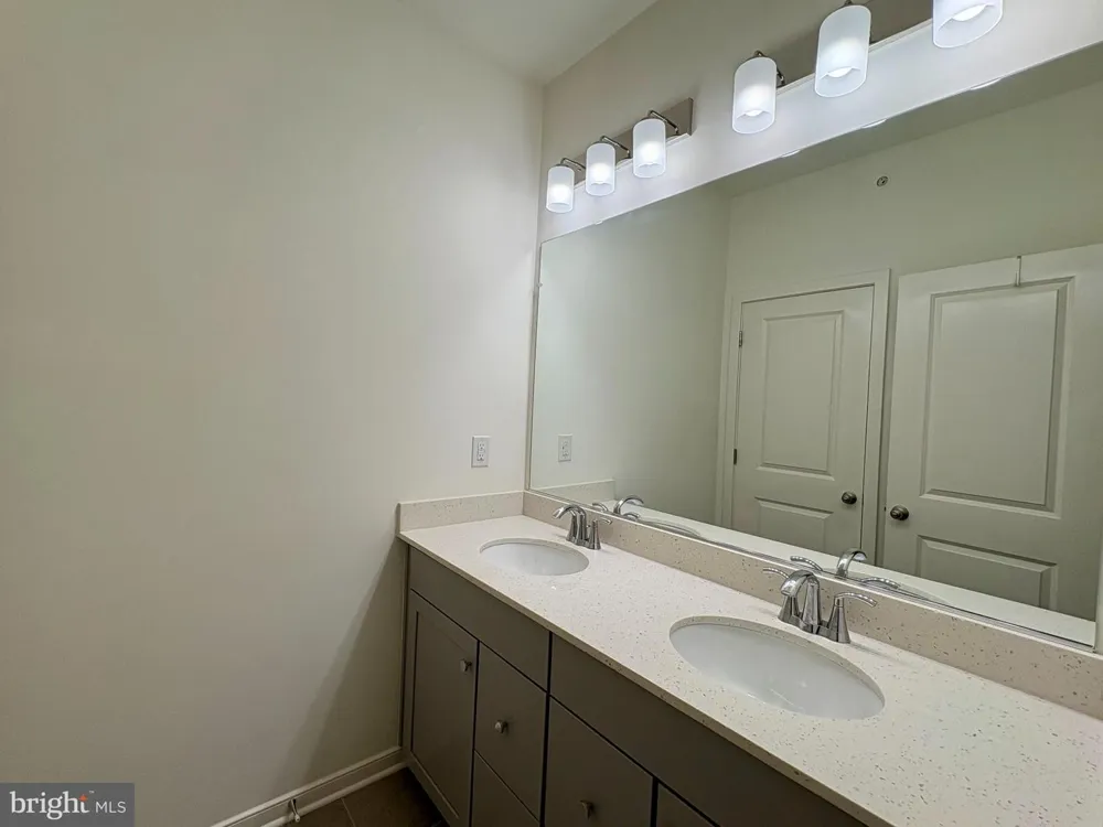 45948 SWALLOW TERRACE Sterling, VA 20165