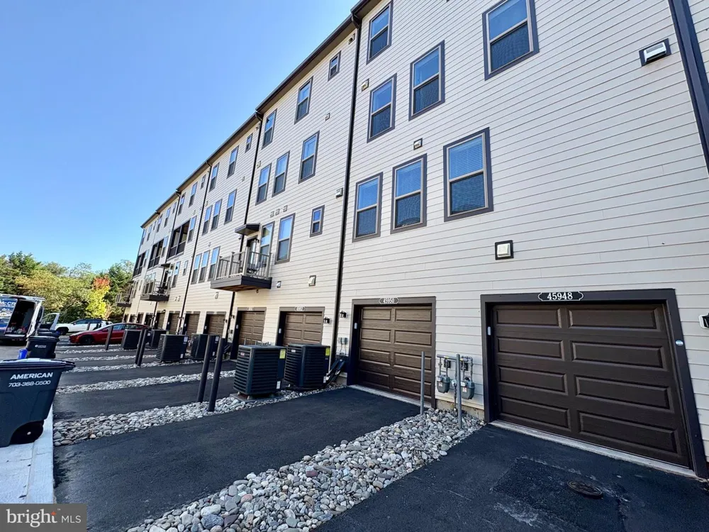 45948 SWALLOW TERRACE Sterling, VA 20165
