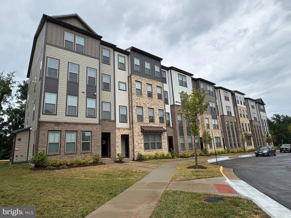 45948 SWALLOW TERRACE Sterling, VA 20165