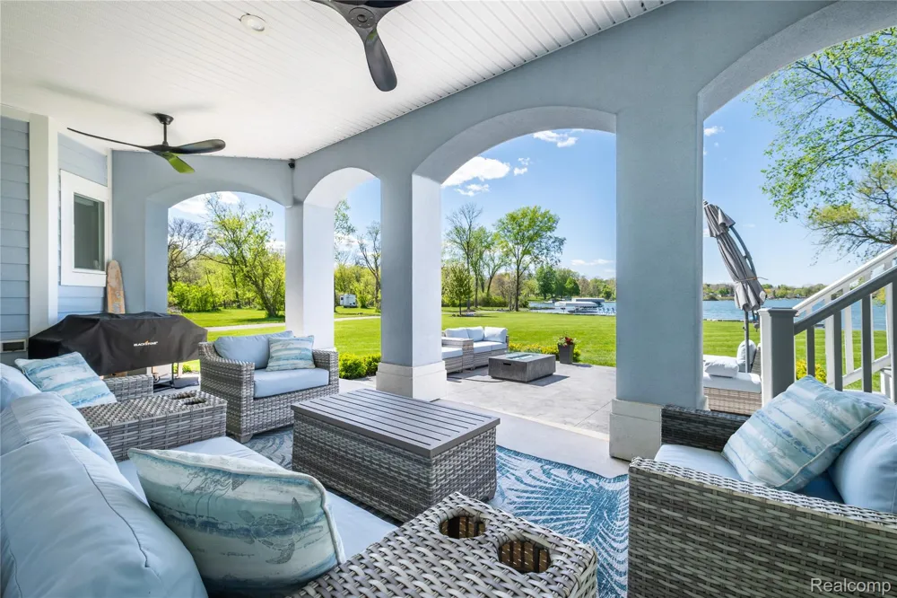 10195 Bennett Lake Road Tyrone Township, MI 48430