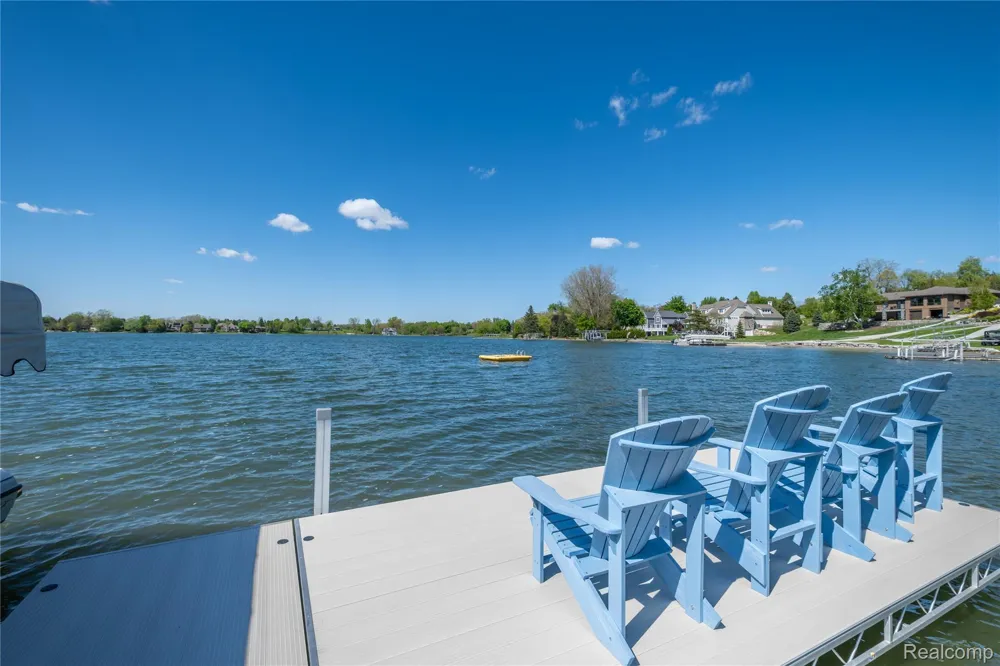 10195 Bennett Lake Road Tyrone Township, MI 48430