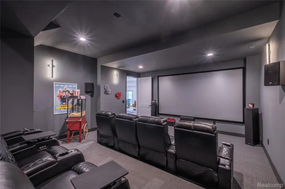 10195 Bennett Lake Road Tyrone Township, MI 48430