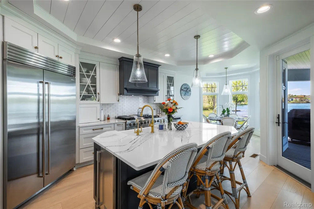 10195 Bennett Lake Road Tyrone Township, MI 48430