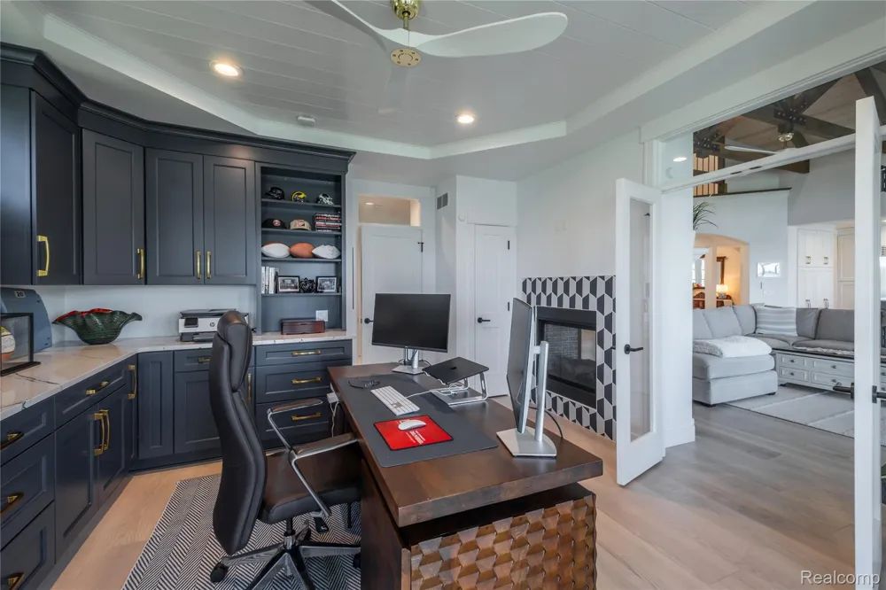 10195 Bennett Lake Road Tyrone Township, MI 48430