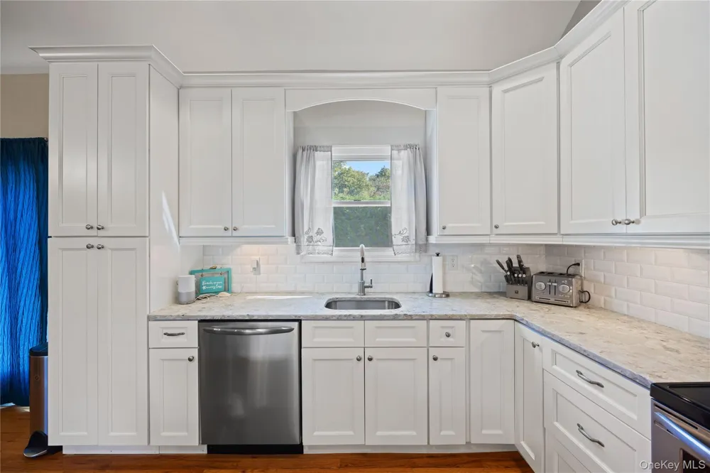 380 Homestead Way Greenport, NY 11944