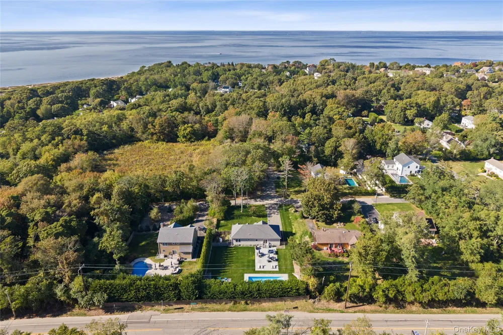 380 Homestead Way Greenport, NY 11944