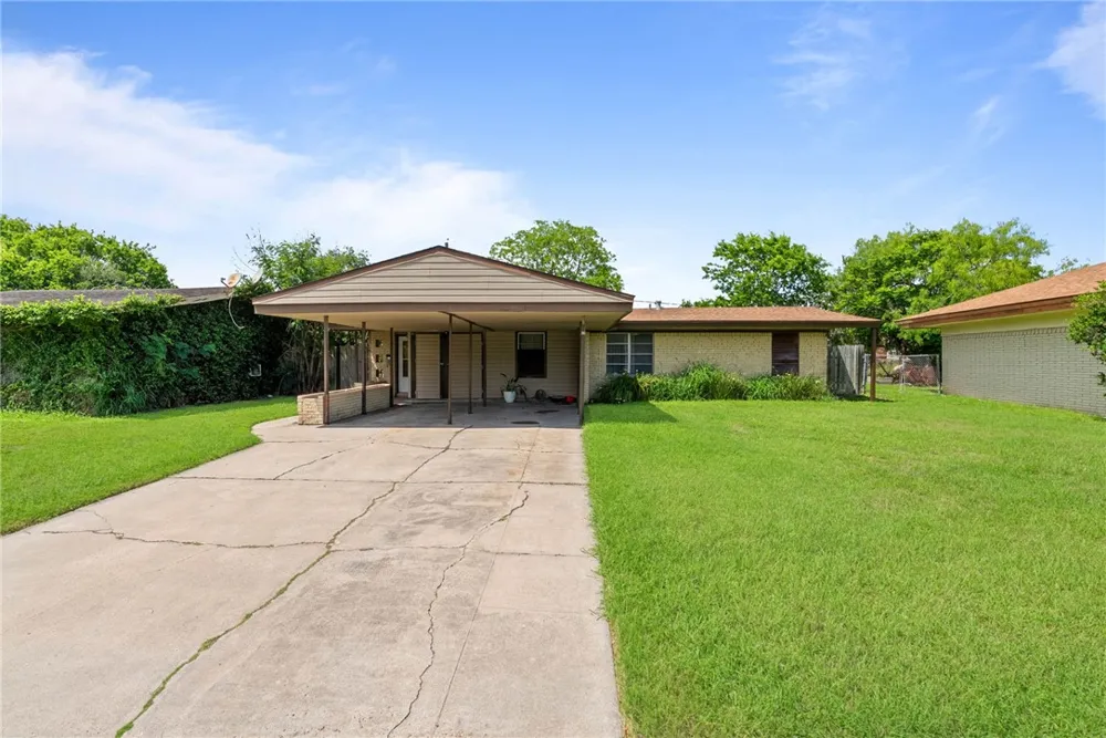 4622 Adkins Drive Corpus Christi, TX 78411