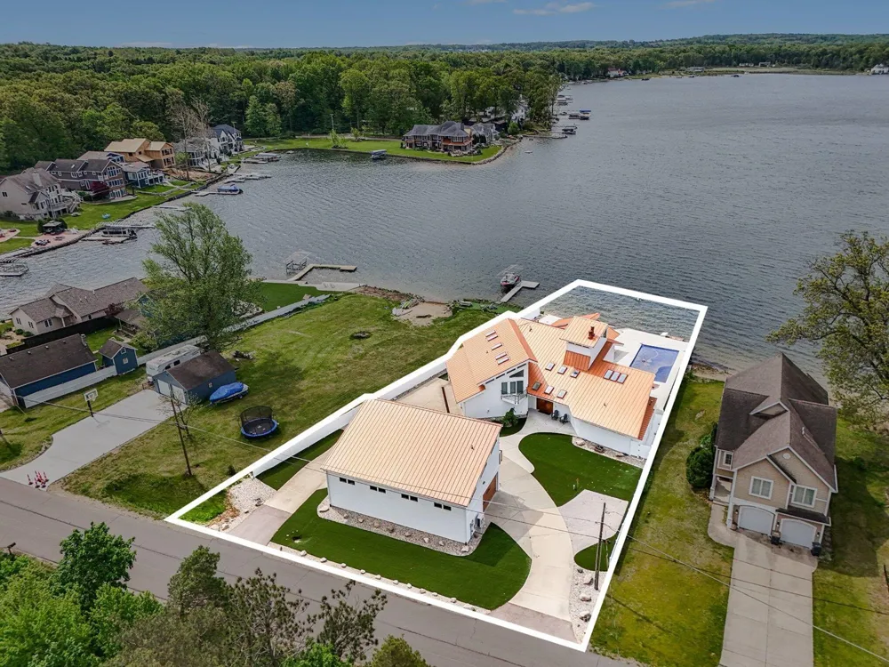 1046 Eagle Lake Drive Texas Charter Township, MI 49009