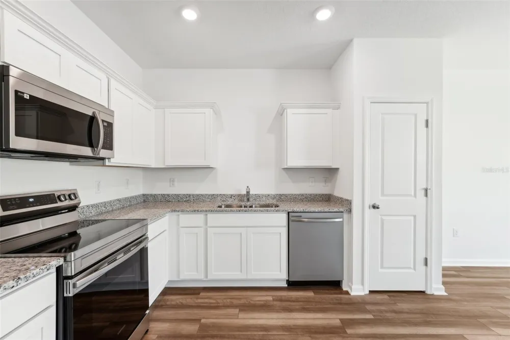 14848 LUCCA WAY Dade City, FL 33523