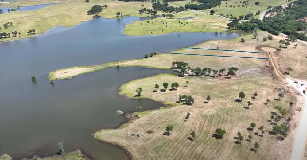 220 Lakeshore Lane Windom, TX 75492