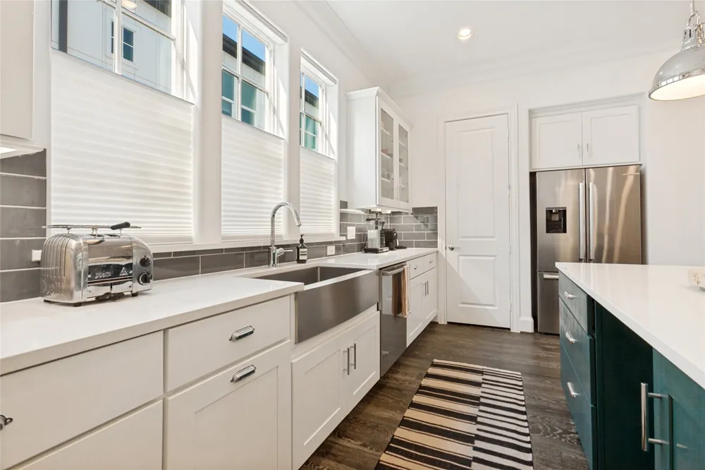 7333 Valley View Lane #604 Dallas, TX 75240