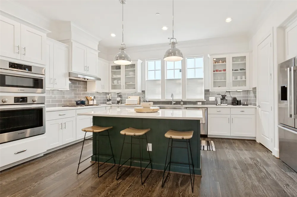 7333 Valley View Lane #604 Dallas, TX 75240