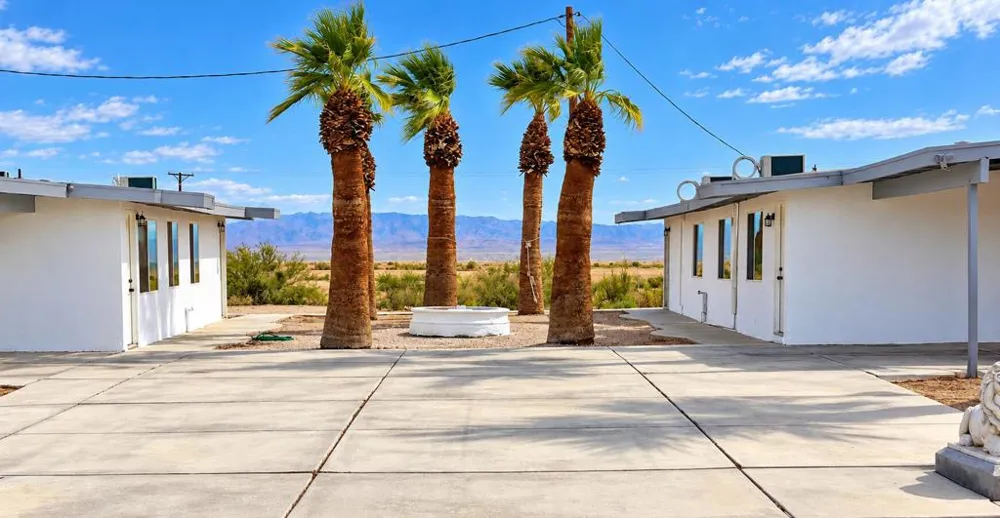 2542 Sea View Drive #4 Thermal, CA 92274